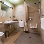 Piranha Hotel E Motel