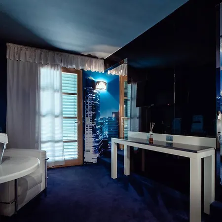 Piranha E Hotel