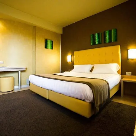 Piranha 4* Cameriano