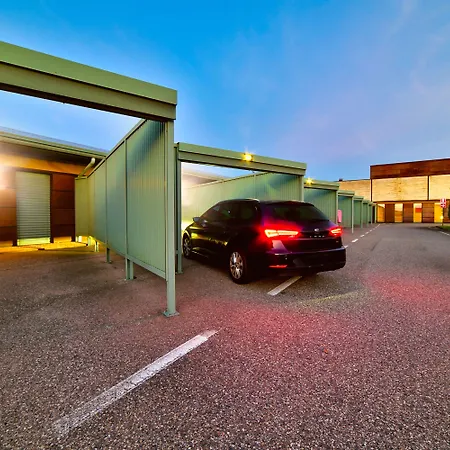 Piranha Szálloda Cameriano