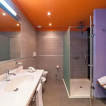 Hotel Piranha E